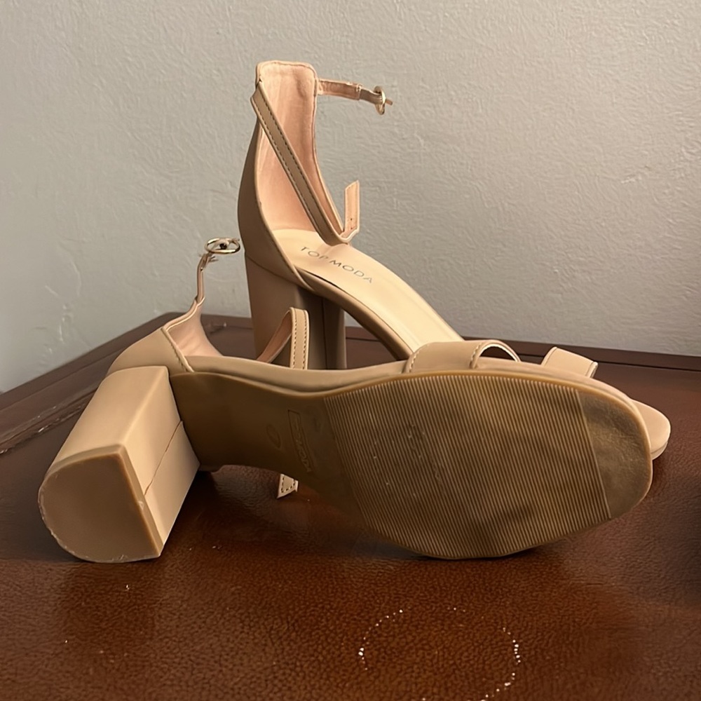 Top Moda ankle strap heels - Picture 3 of 3